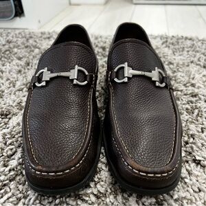 AUTHENTIC Salvatore Ferragamo 10.5 brown made in Italy leather loafers